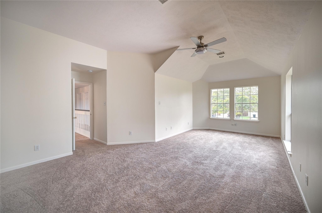 11906 Dinosaur Valley Drive - Photo 37