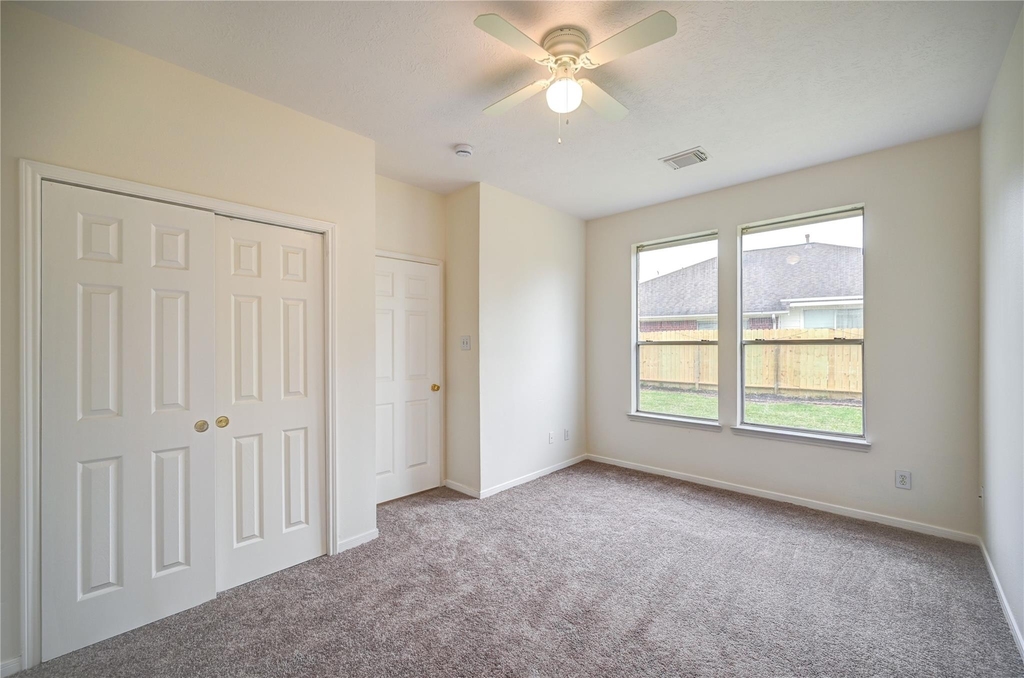 11906 Dinosaur Valley Drive - Photo 7