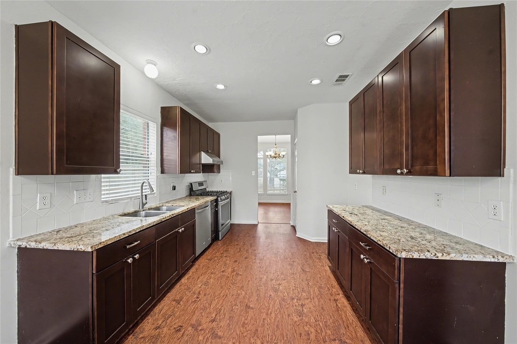 1202 Woodley Bend - Photo 14