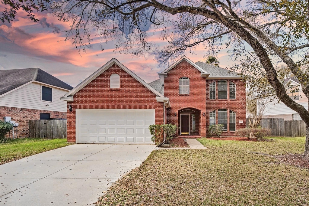 1202 Woodley Bend - Photo 0