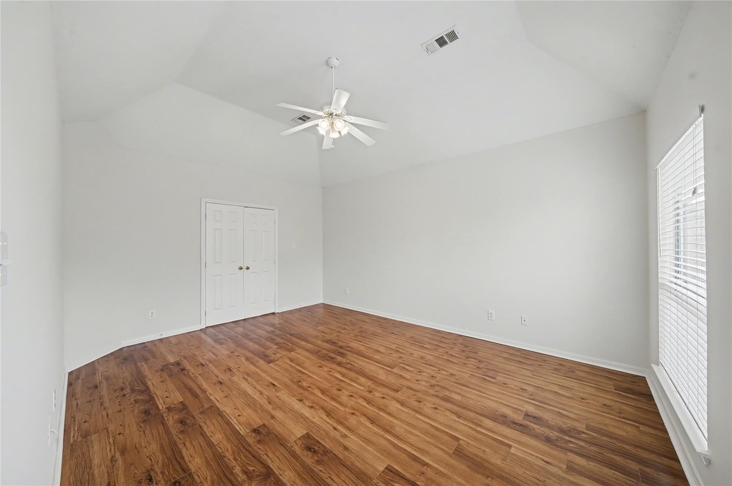 1202 Woodley Bend - Photo 18