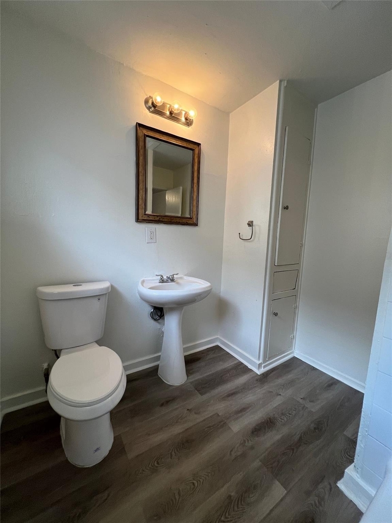 3629 N Macgregor Way - Photo 9