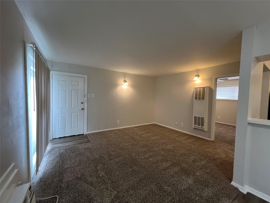 3629 N Macgregor Way - Photo 2