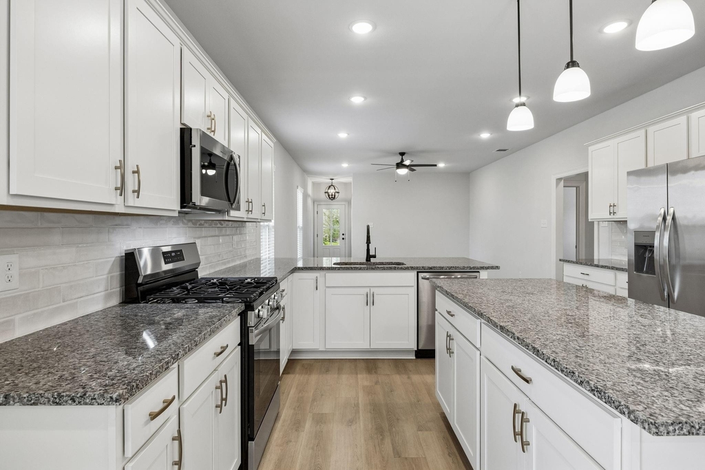 10902 Bonfire Trail - Photo 9