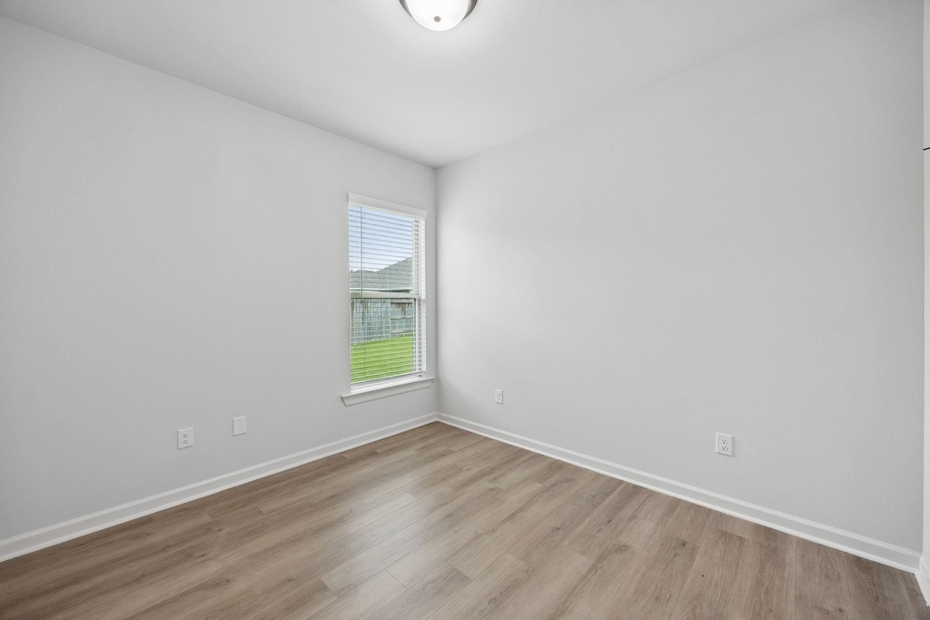 10902 Bonfire Trail - Photo 21