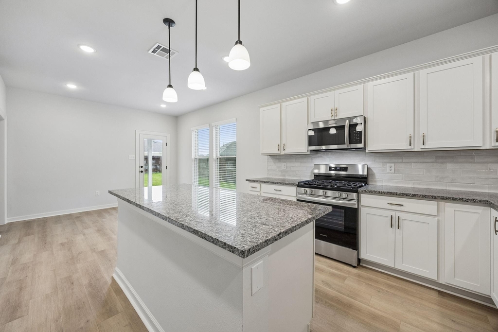 10902 Bonfire Trail - Photo 6