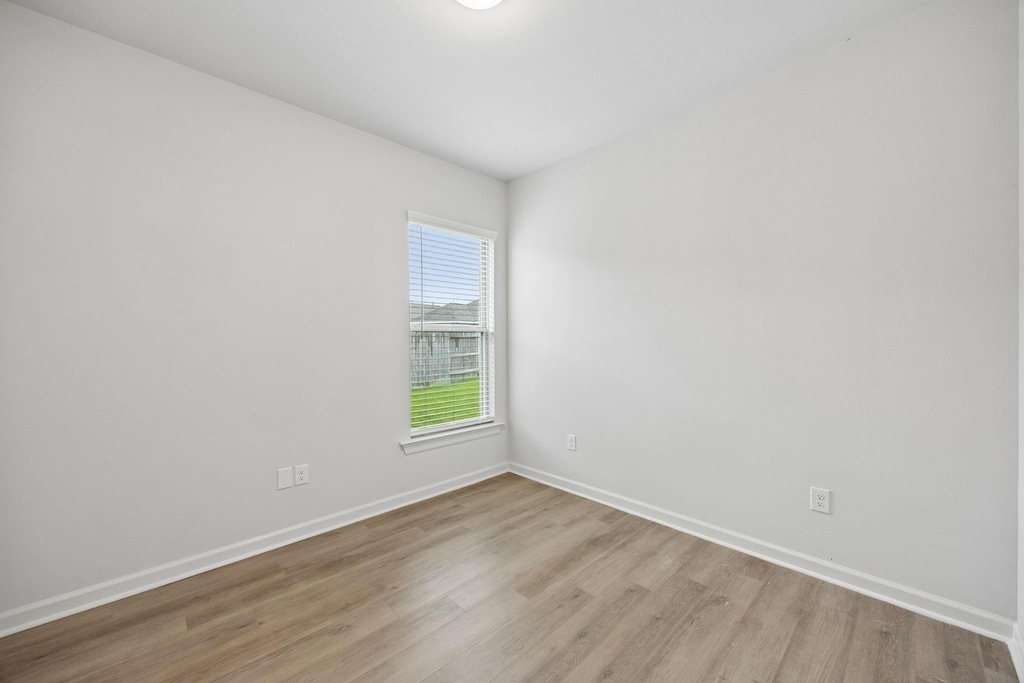 10902 Bonfire Trail - Photo 19