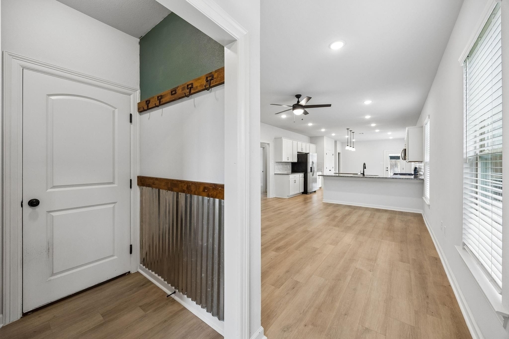 10902 Bonfire Trail - Photo 25