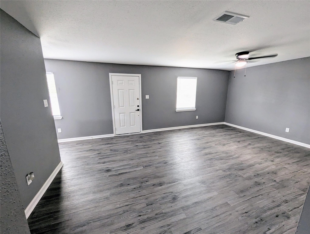 2015 Rosalee Street - Photo 7