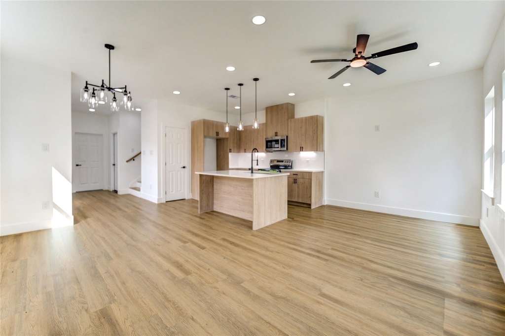 4554 Newberry Street - Photo 8