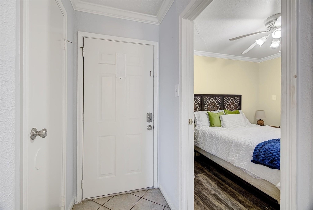 6300 Seawall Boulevard - Photo 15