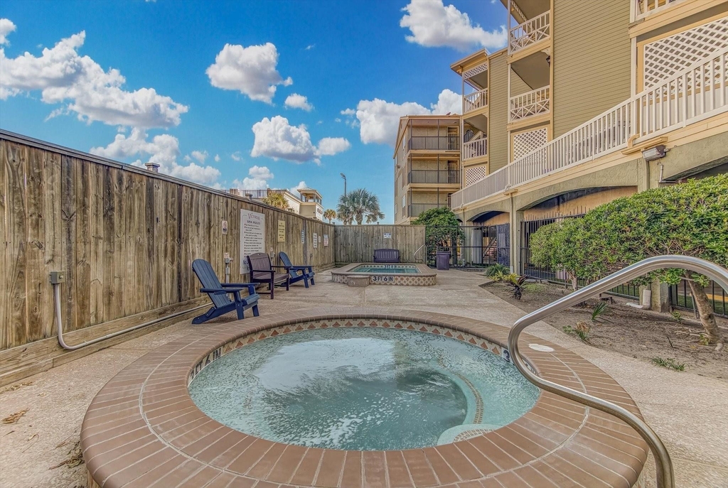 6300 Seawall Boulevard - Photo 24