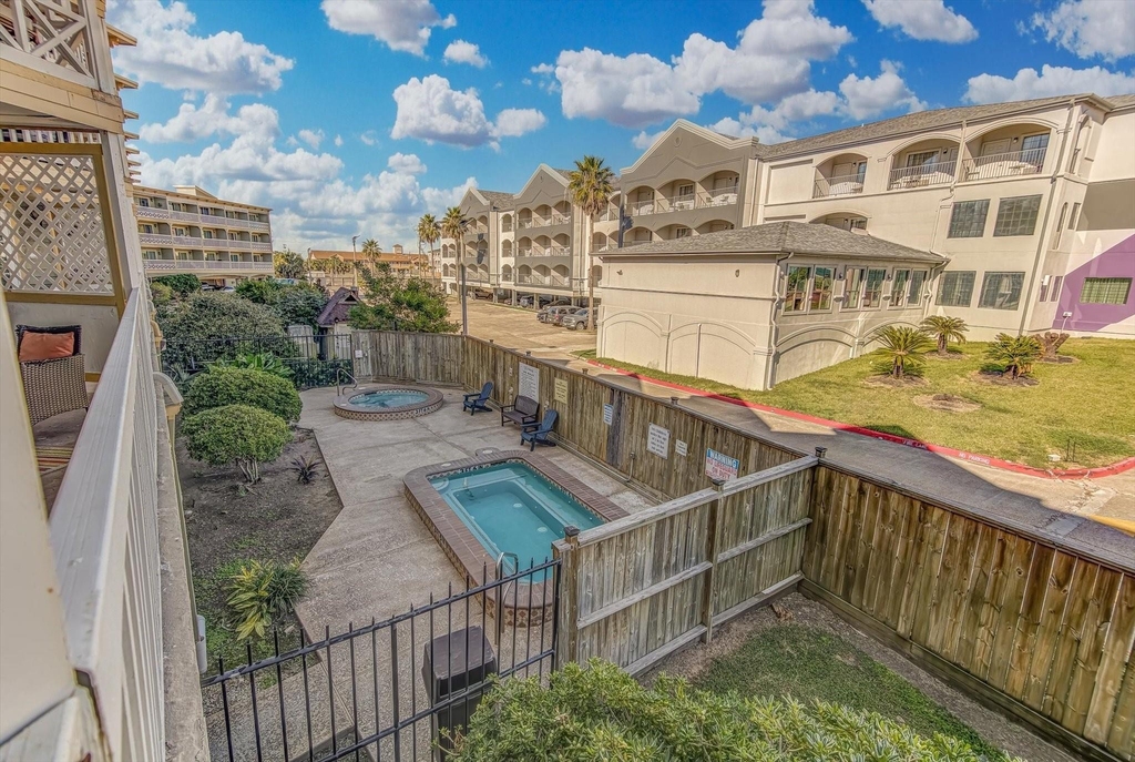 6300 Seawall Boulevard - Photo 20