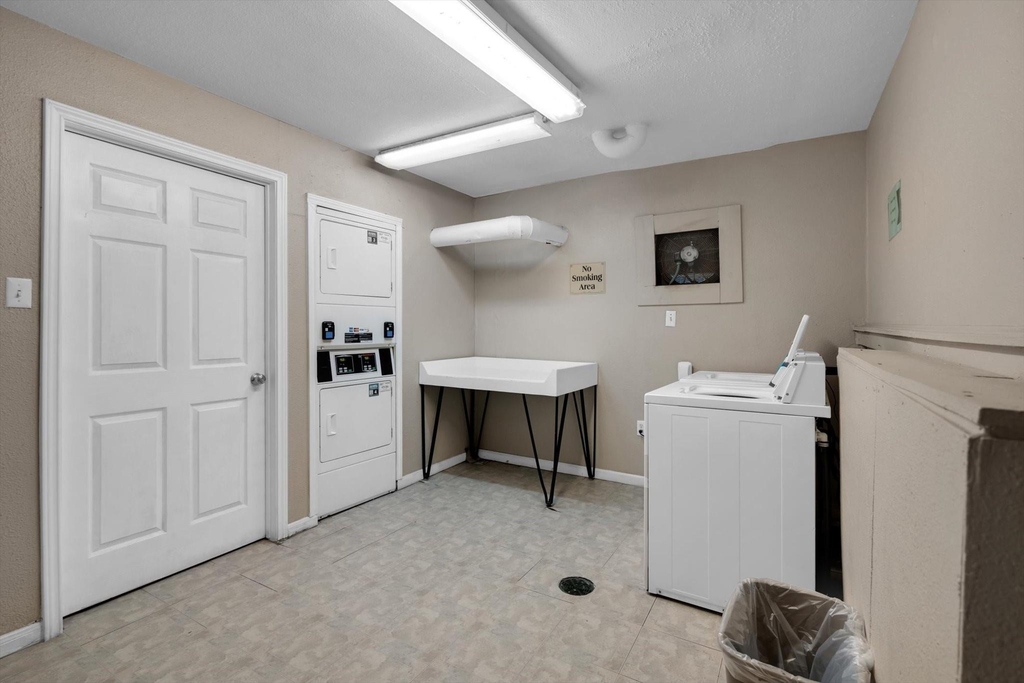 6300 Seawall Boulevard - Photo 33