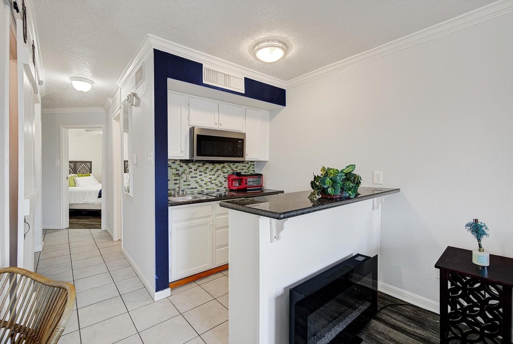 6300 Seawall Boulevard - Photo 6