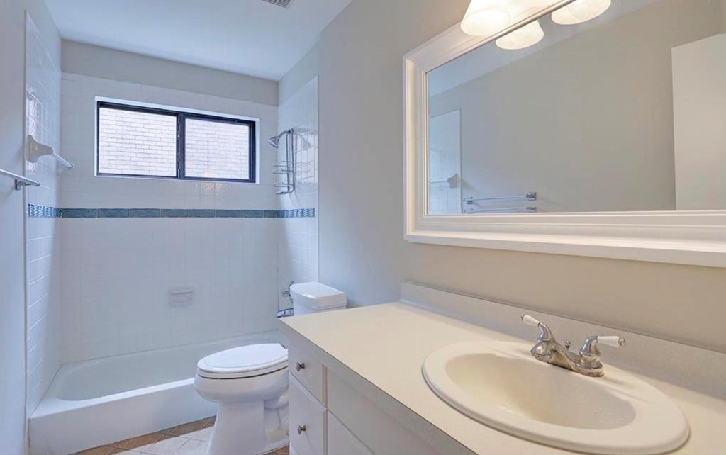 12111 Olympia Drive - Photo 4