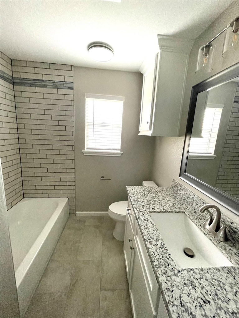 321 Petunia Street - Photo 6