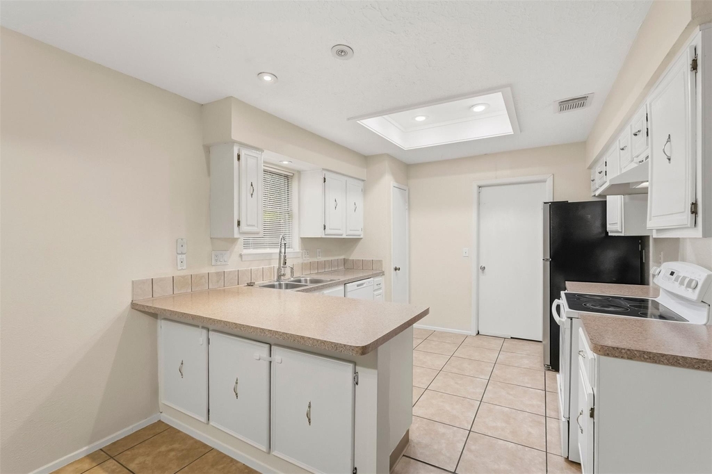 423 Pickford Drive - Photo 9