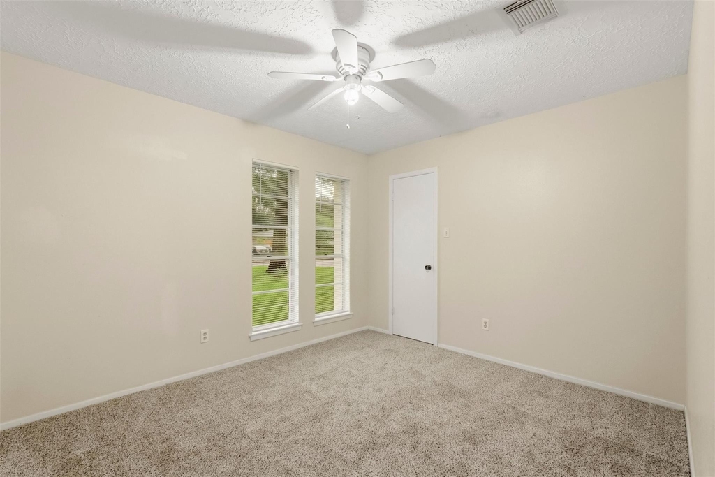 423 Pickford Drive - Photo 12