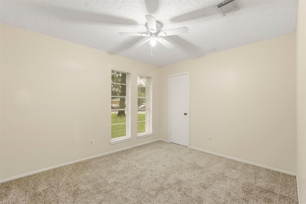 423 Pickford Drive - Photo 14
