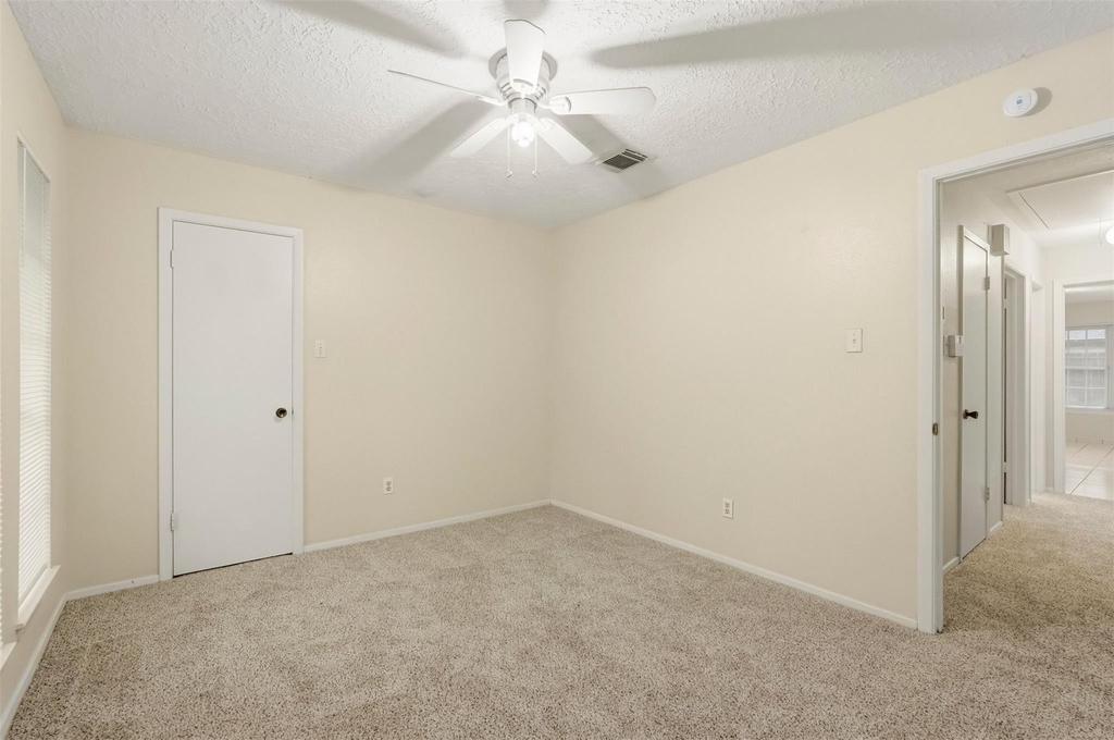 423 Pickford Drive - Photo 15