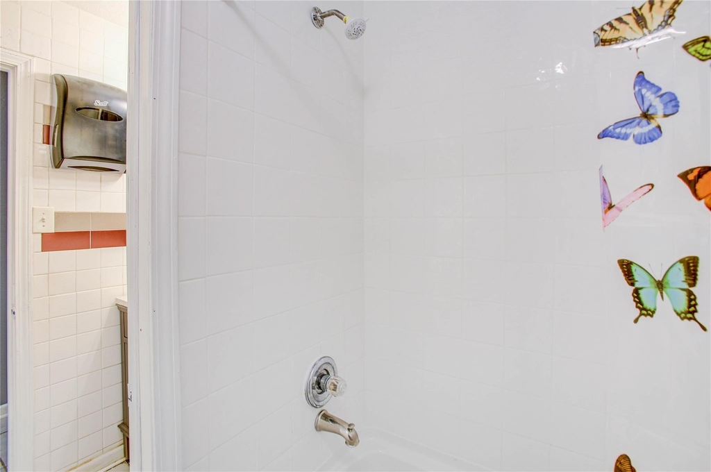 11807 Greenmesa Drive - Photo 4