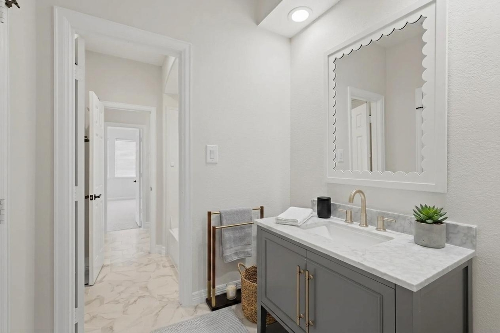 3315 Riviera Drive - Photo 34