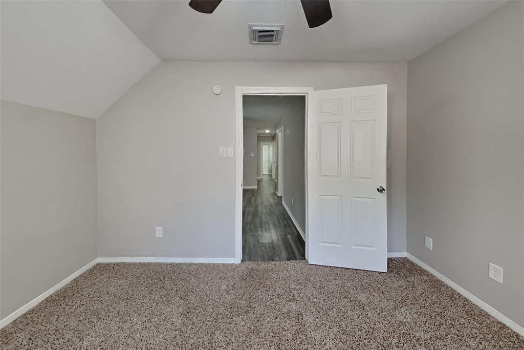 2507 Brookdale Drive - Photo 11