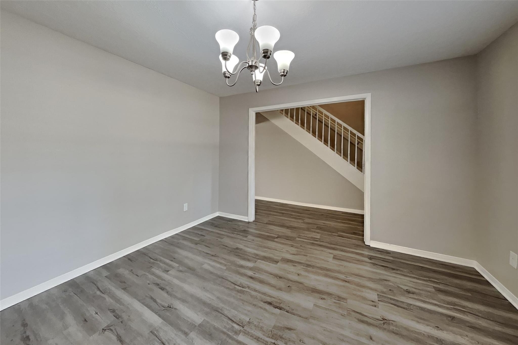 2507 Brookdale Drive - Photo 6