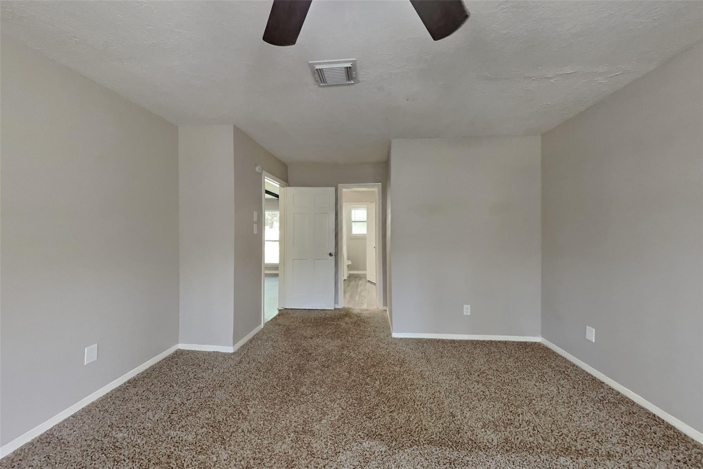 2507 Brookdale Drive - Photo 8