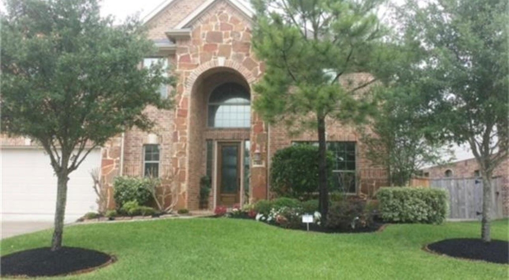 13915 Sawmill Run Lane - Photo 0