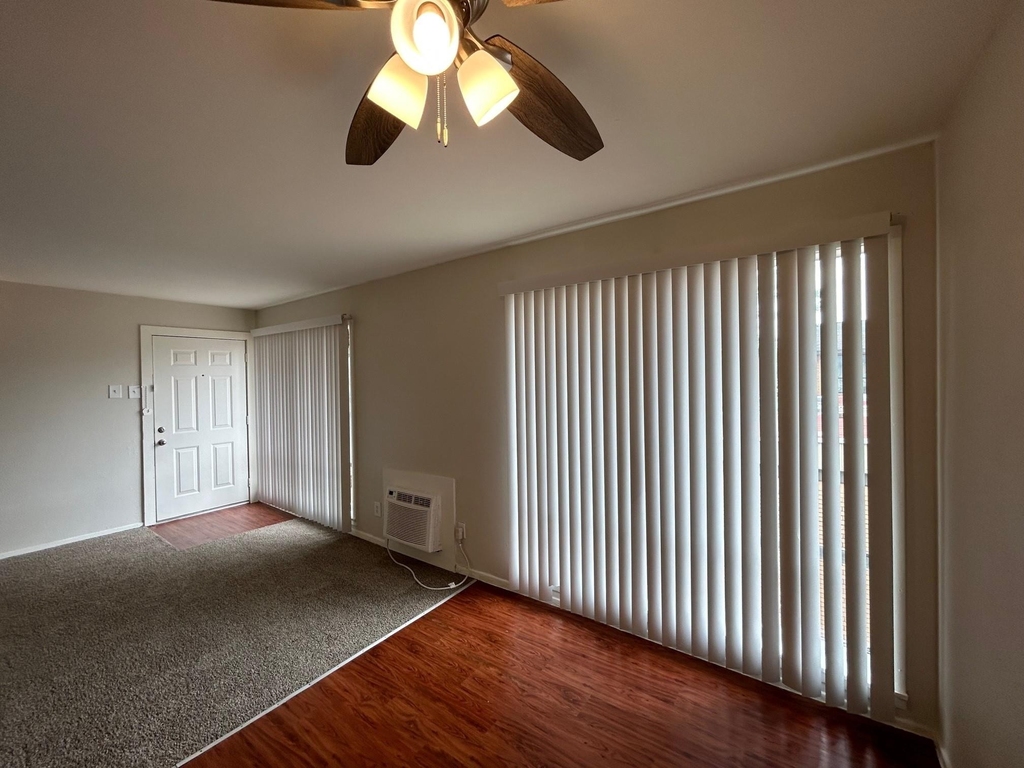 3629 N Mac Gregor Way - Photo 7