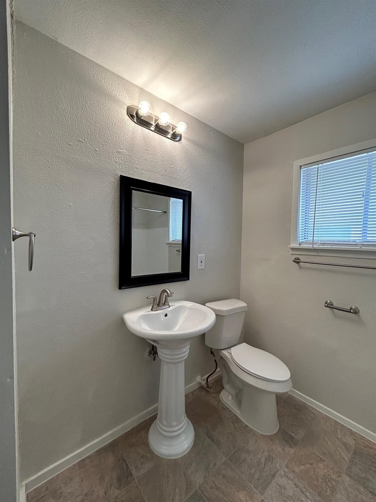3629 N Mac Gregor Way - Photo 15