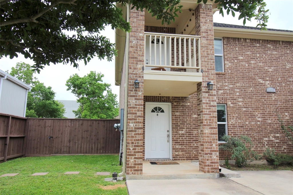 6610 Loma Vista Street - Photo 2