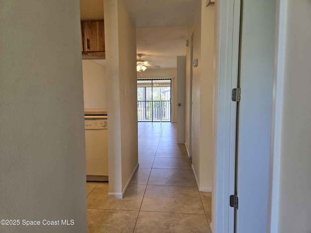 505 Landings Way - Photo 3