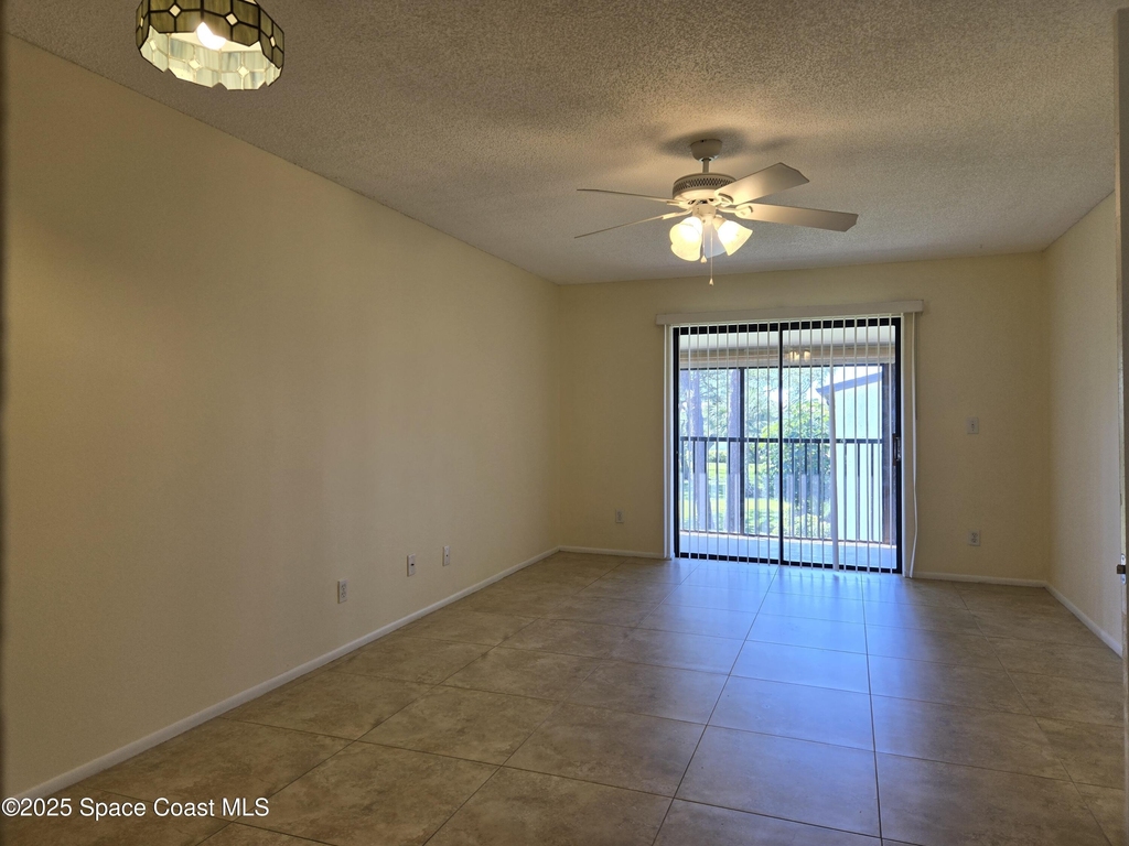 505 Landings Way - Photo 12