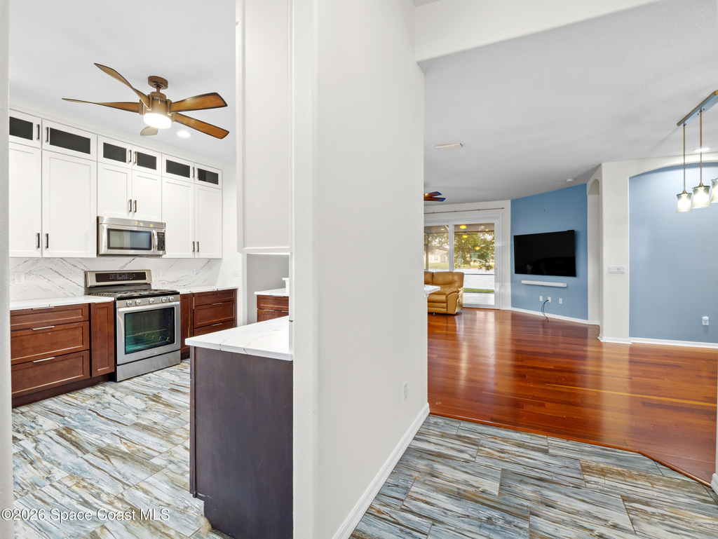 1665 Ficus Point Drive - Photo 3