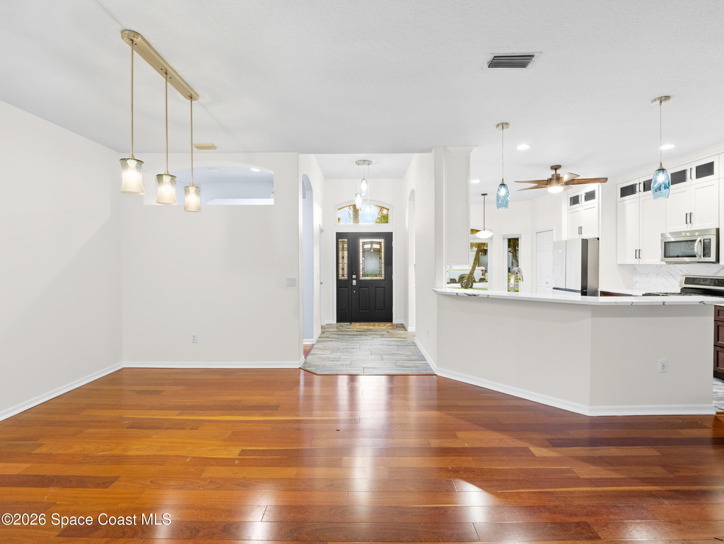 1665 Ficus Point Drive - Photo 2