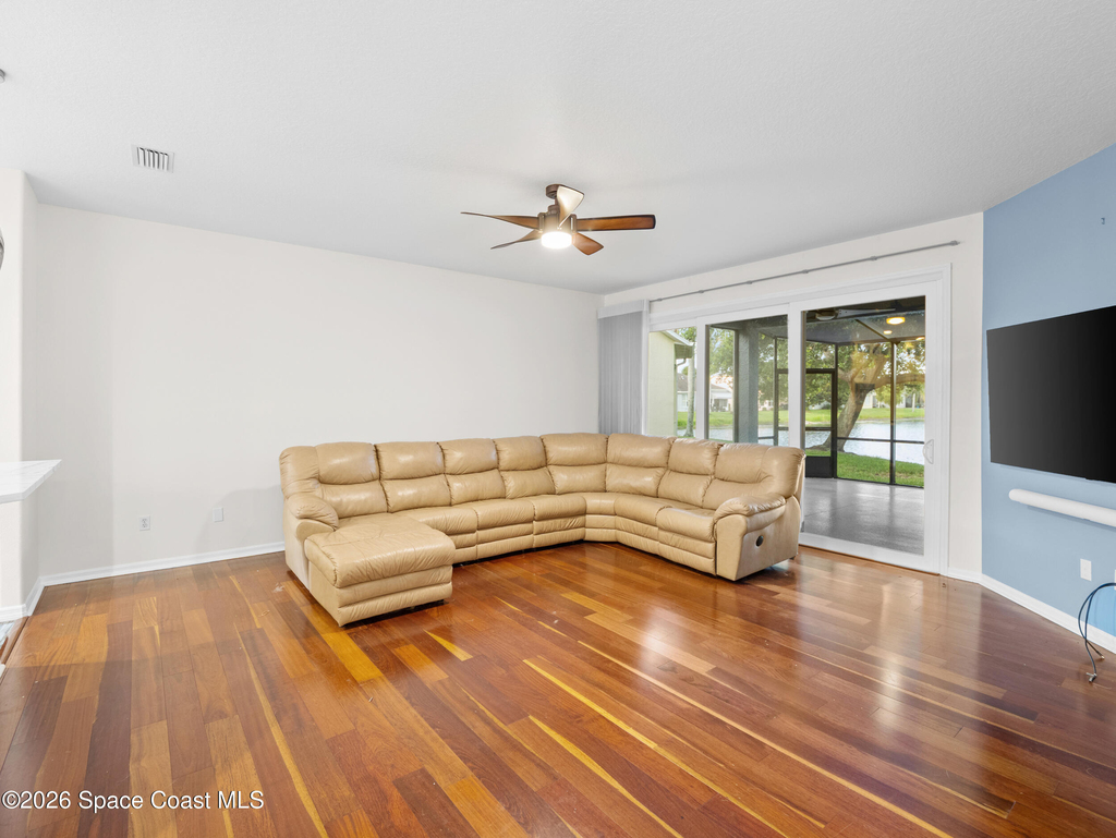 1665 Ficus Point Drive - Photo 11