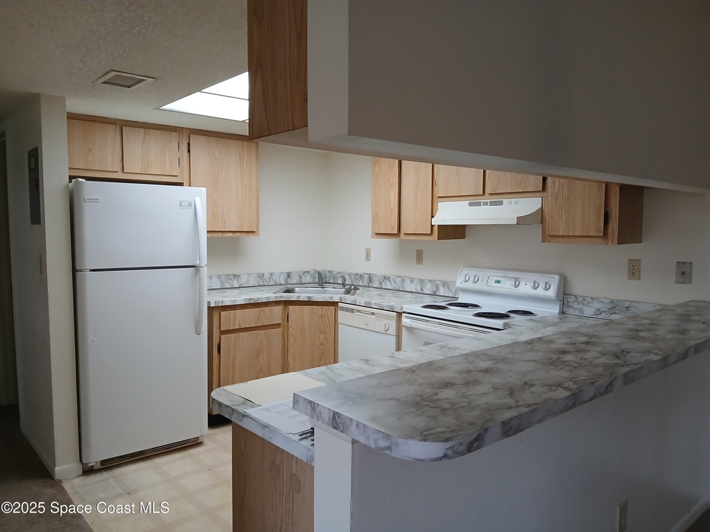 1649 Sunny Brook Lane Ne - Photo 3