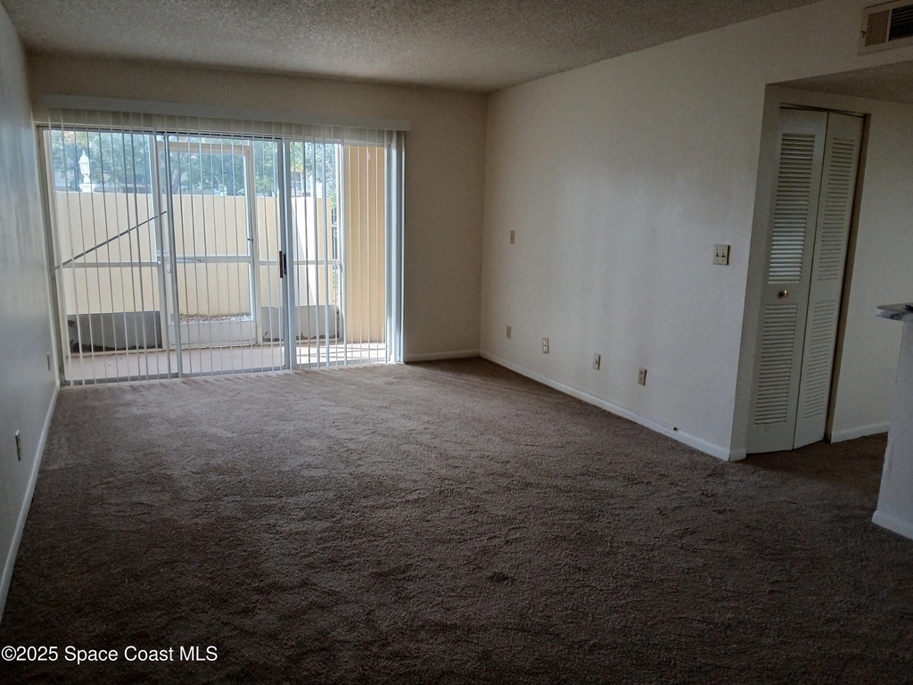 1649 Sunny Brook Lane Ne - Photo 2