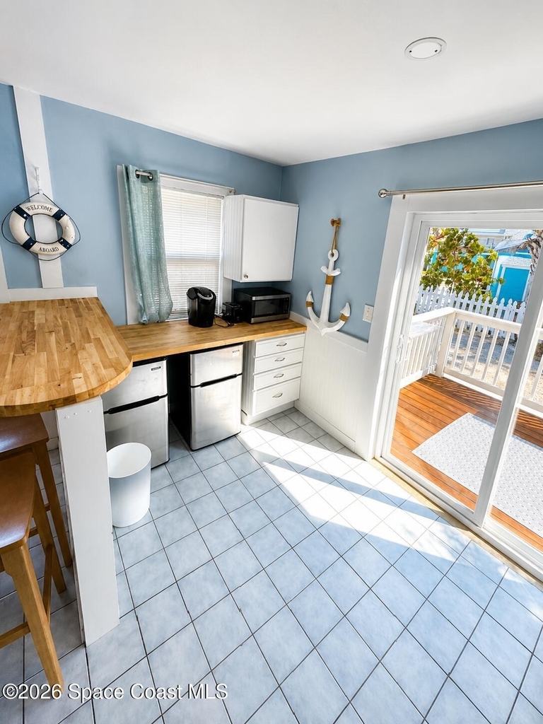 2179 Pineapple Avenue - Photo 2