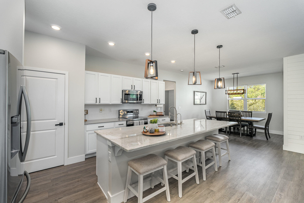 620 Cecelia Avenue Se - Photo 9