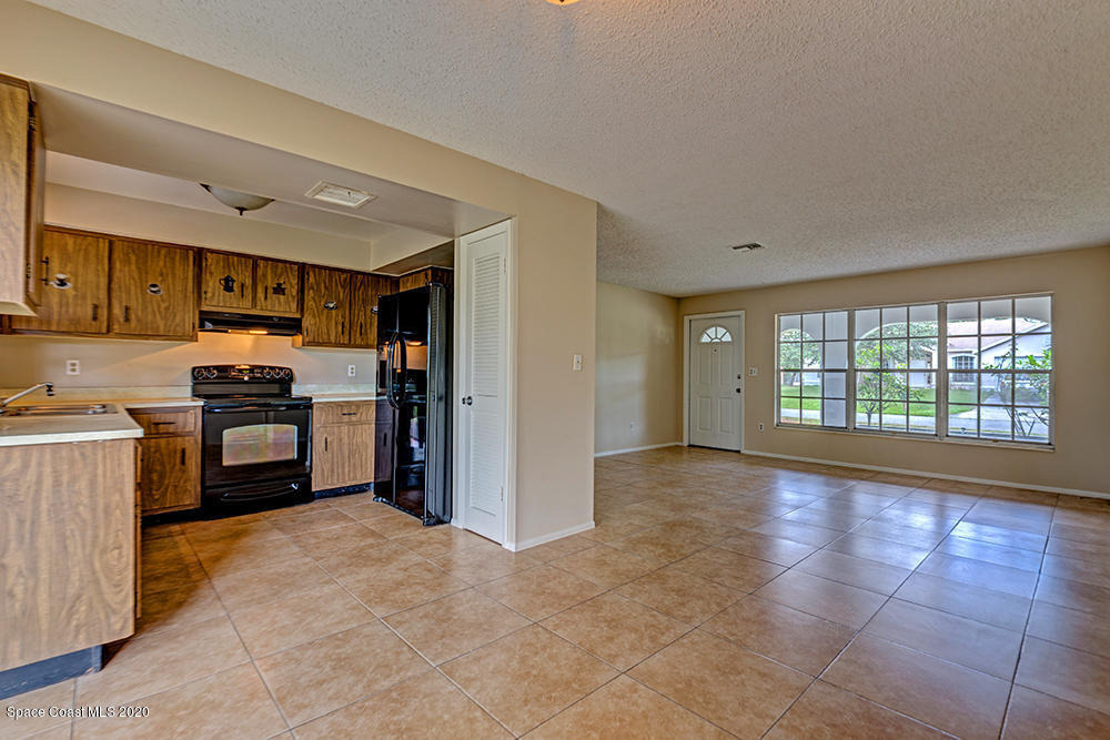 1640 Norman Street Ne - Photo 4