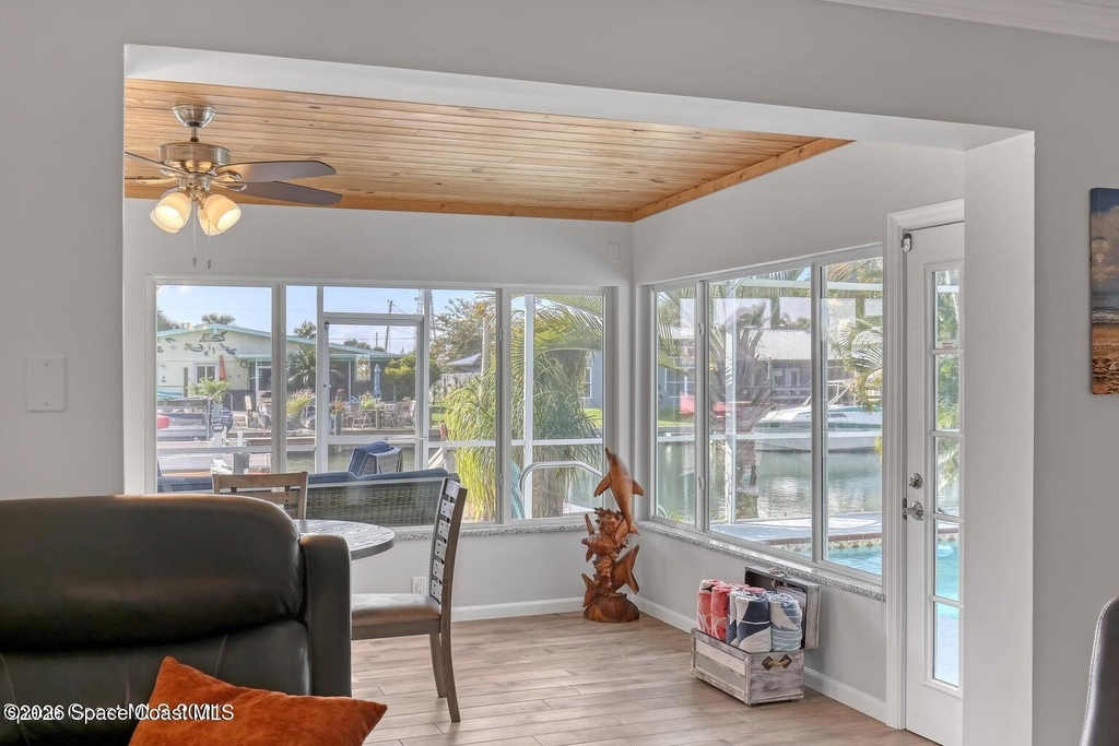 319 Dorset Drive - Photo 7
