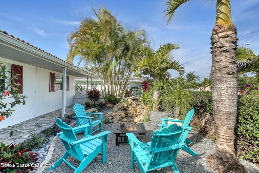 319 Dorset Drive - Photo 3