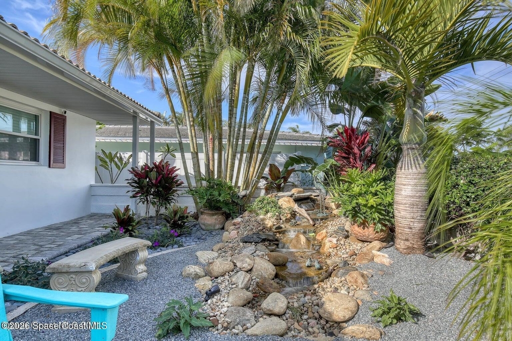 319 Dorset Drive - Photo 5