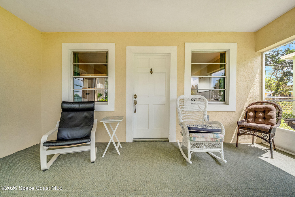 108 E Avenue D E - Photo 5