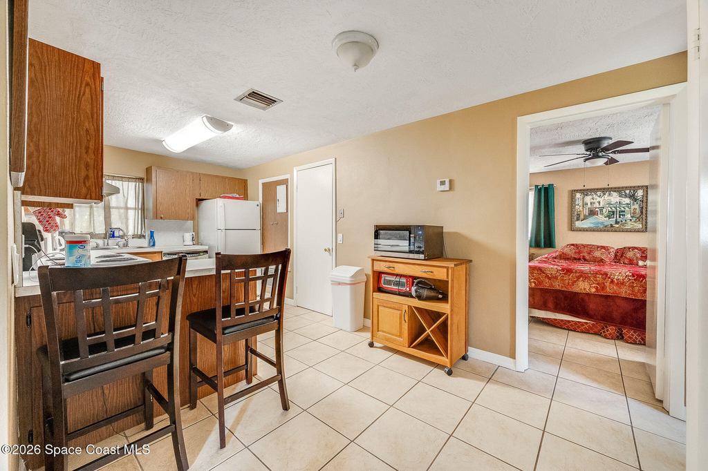 108 E Avenue D E - Photo 10