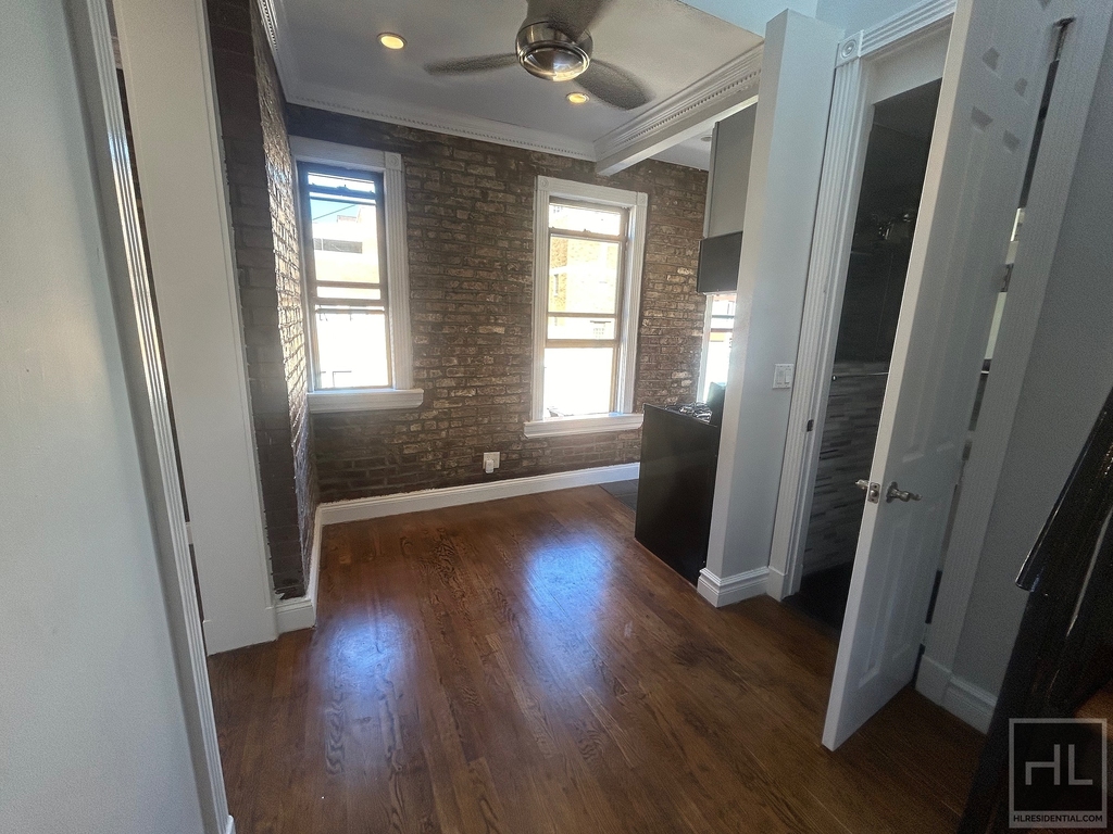 East 13 Street - Photo 1